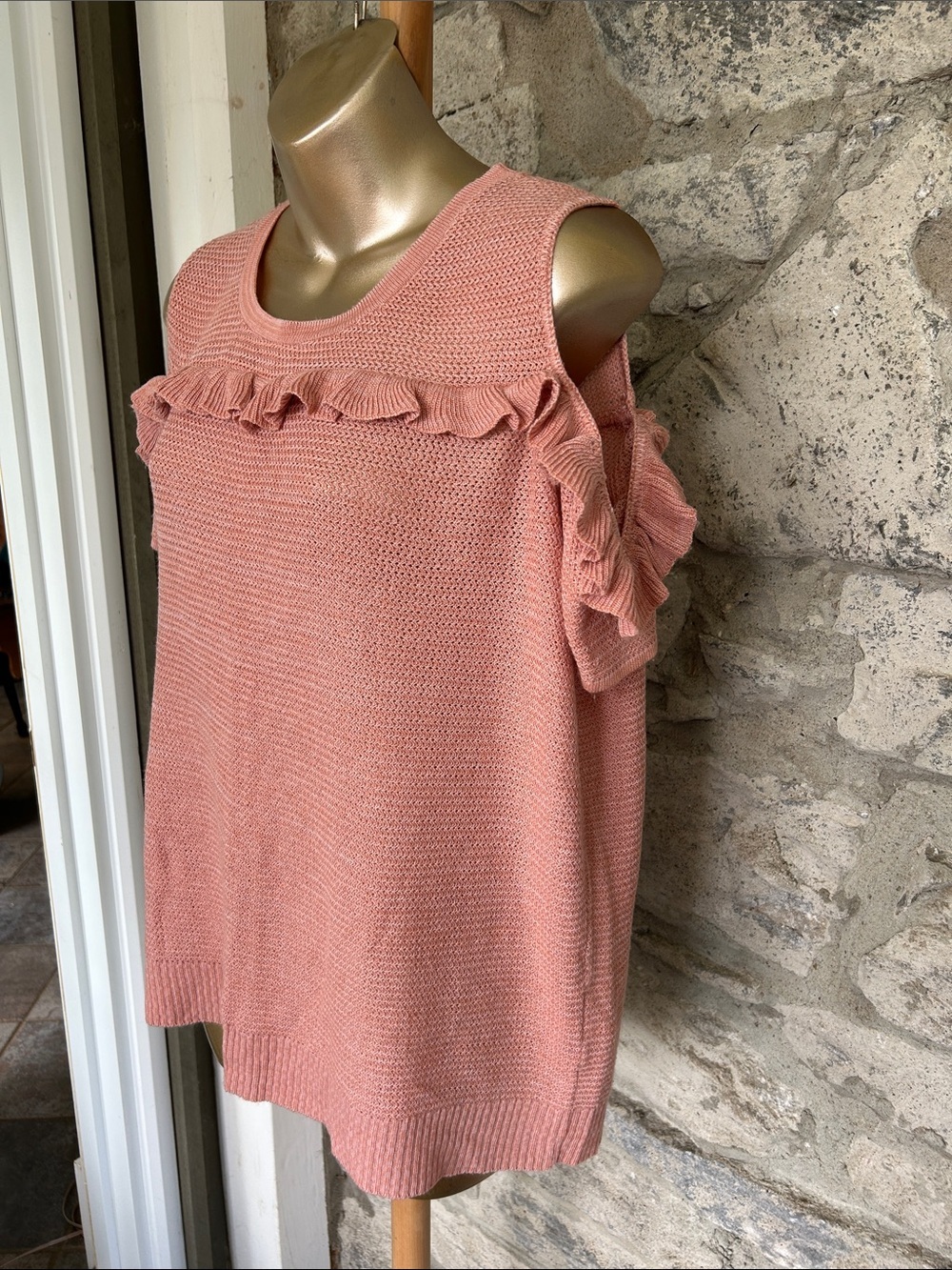 Cold-Shoulder Ruffle Knit Top - Picture 4 of 7